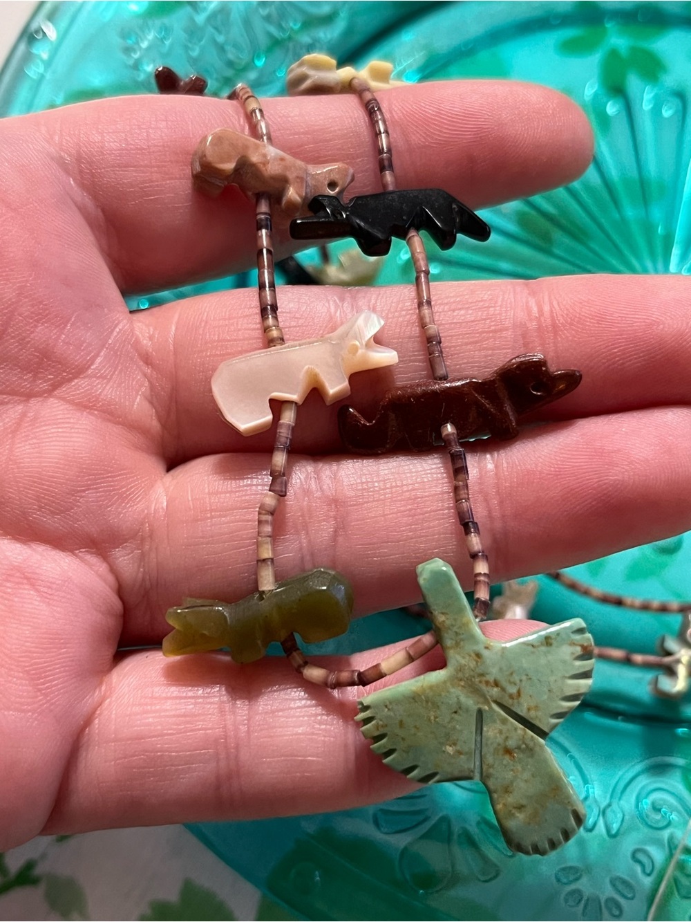 Vintage Zuni Fetish Multi Stone Carved Animal Heishi Bead Necklace - Picture 5 of 6